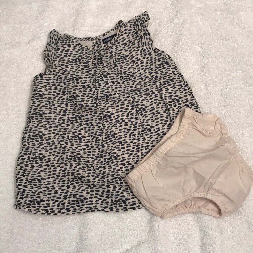 Baby Gap dress 3-6m
